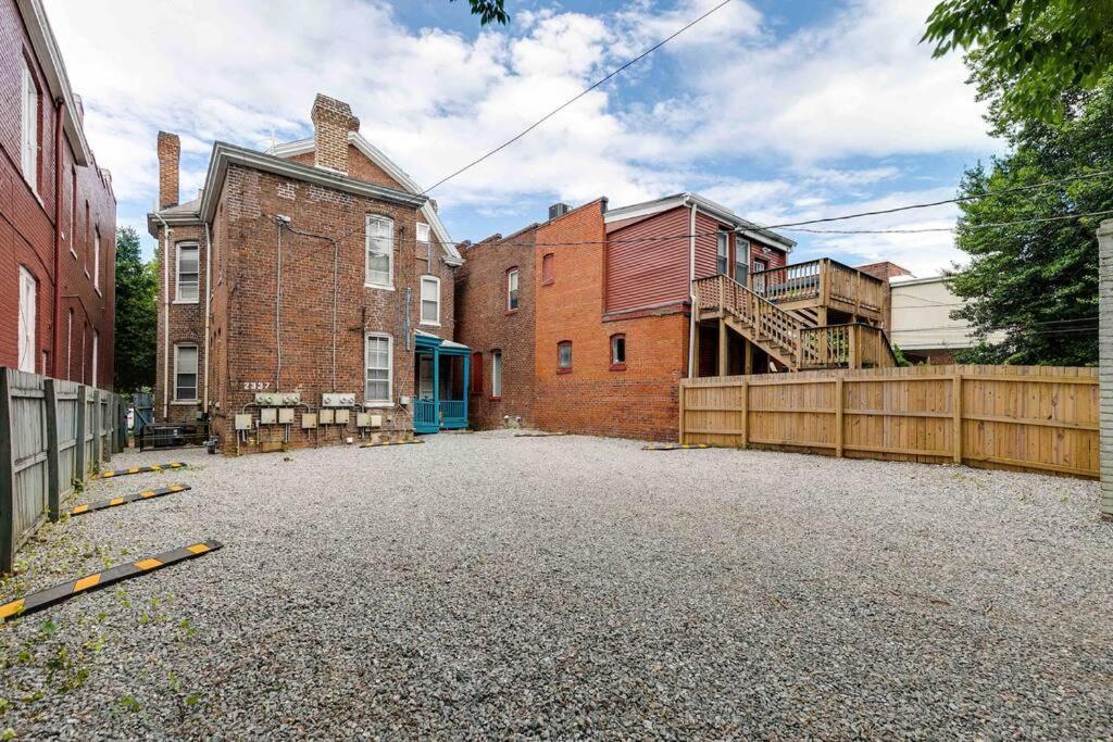 G4 King Bed Central Location Museums Free Parking Richmond Exterior photo
