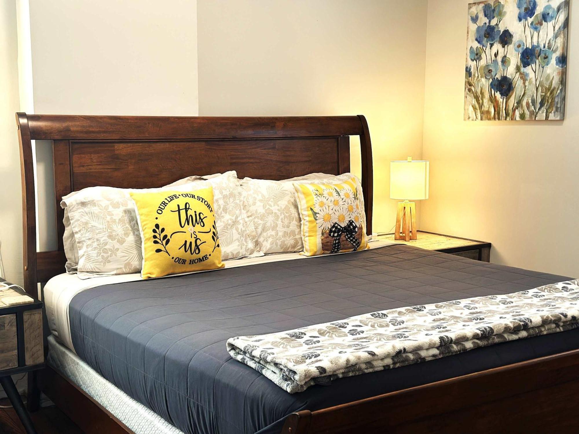 G4 King Bed Central Location Museums Free Parking Richmond Exterior photo