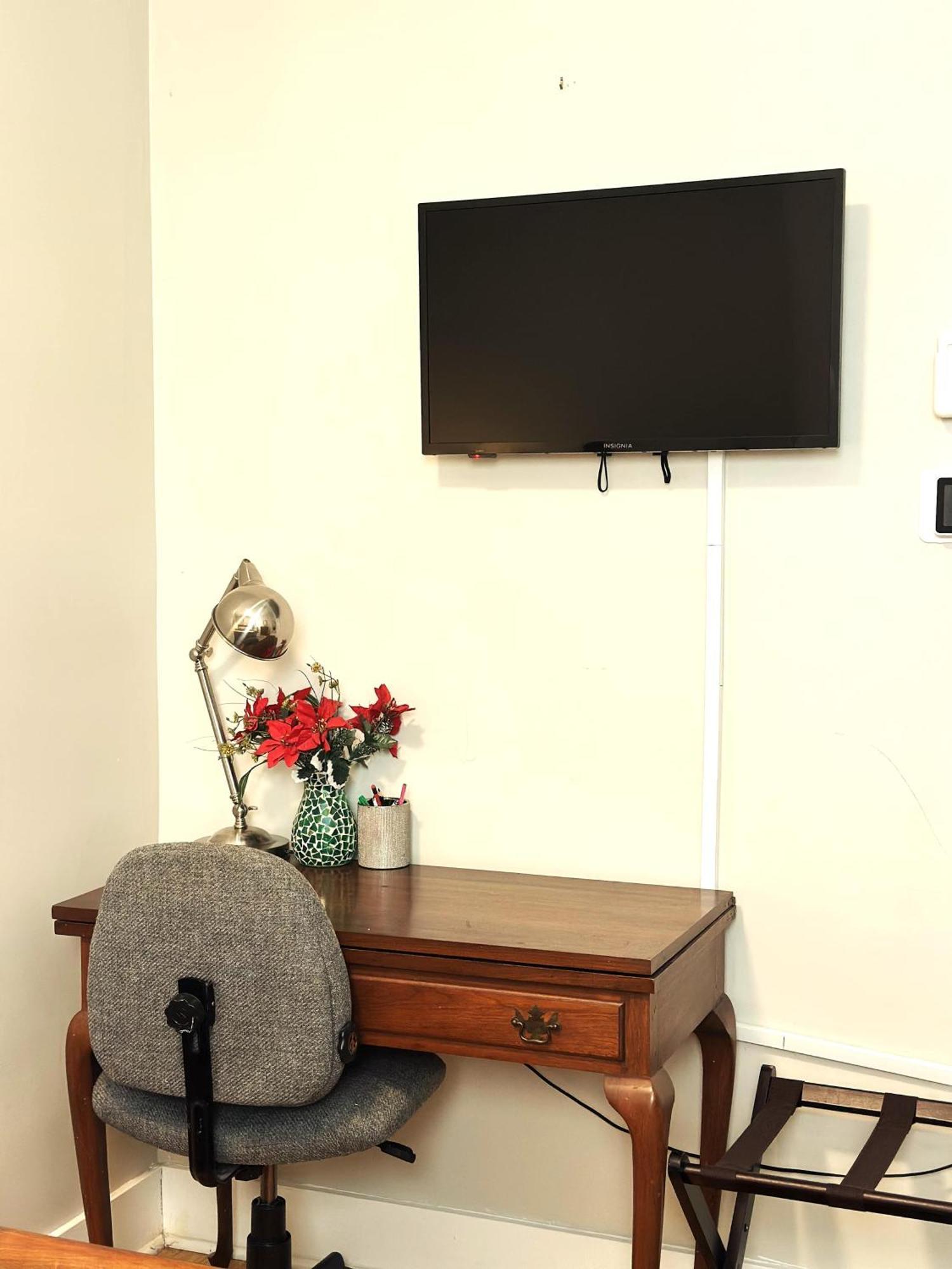 G4 King Bed Central Location Museums Free Parking Richmond Exterior photo